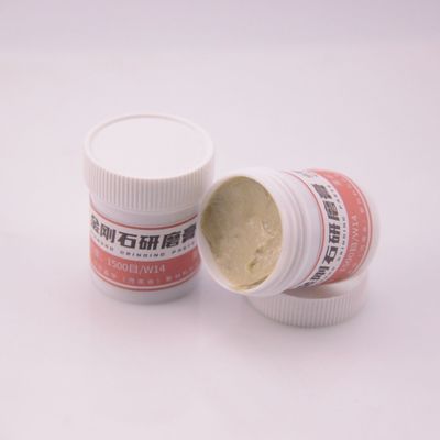 La pâte abrasive hydrosoluble de Xinrui est parfaite pour diverses applications de finition.