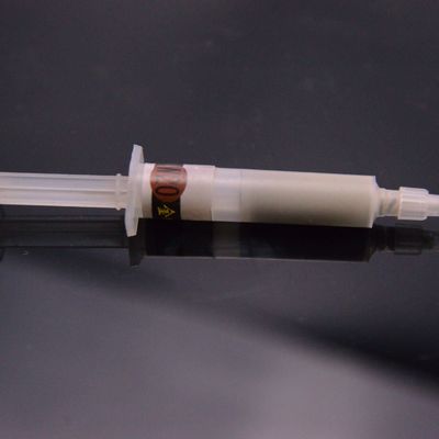 Paste hydrosoluble à base de diamants pour le meulage et le polissage de pièces de travail à forme spéciale