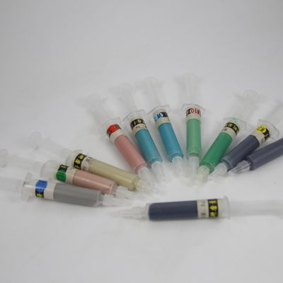 Paste hydrosoluble à base de diamants pour le meulage et le polissage de pièces de travail à forme spéciale
