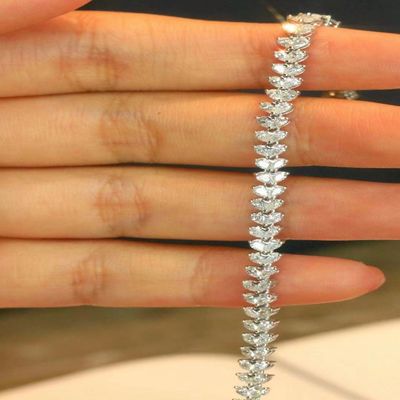 Bracelet de tennis personnalisable de 18K avec diamant de laboratoire et goutte d'eau de diamant