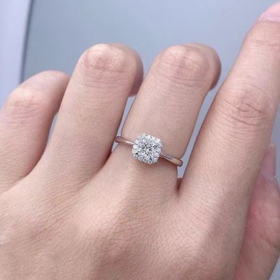 Personnalisation Réduction pour une durée limitée 18K Diamants de laboratoire Carré Diamant Ring FL Clarité