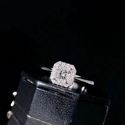 Personnalisation Réduction pour une durée limitée 18K Diamants de laboratoire Carré Diamant Ring FL Clarité