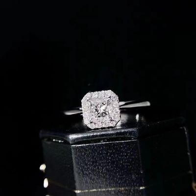 Personnalisation Réduction pour une durée limitée 18K Diamants de laboratoire Carré Diamant Ring FL Clarité