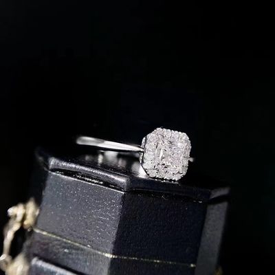 Personnalisation Réduction pour une durée limitée 18K Diamants de laboratoire Carré Diamant Ring FL Clarité